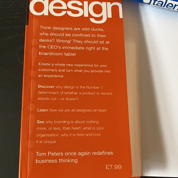 Tom Peters Essentials ( 3 books ) - Picture 4 of 10